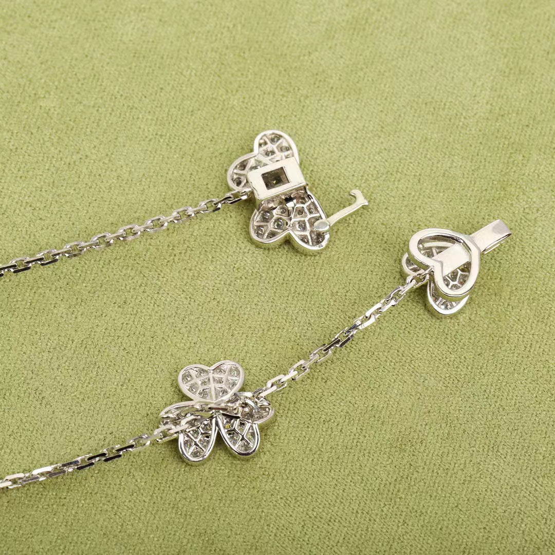 [Shinejoy]FRIVOLE SILVER 9 FLOWERS NECKLACE