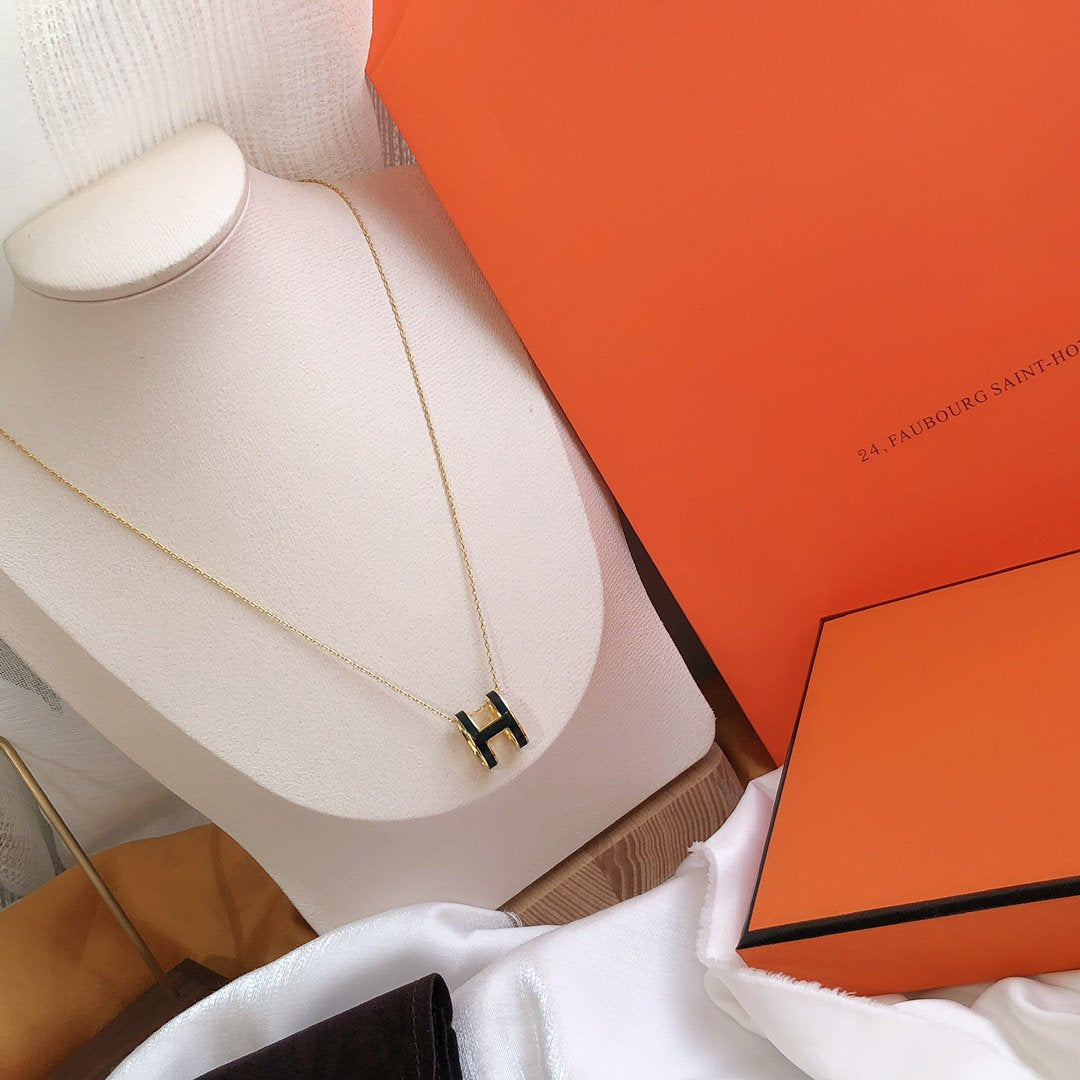 [Shinejoy]HM CLIC BLACK ENAMEL GOLD NECKLACE