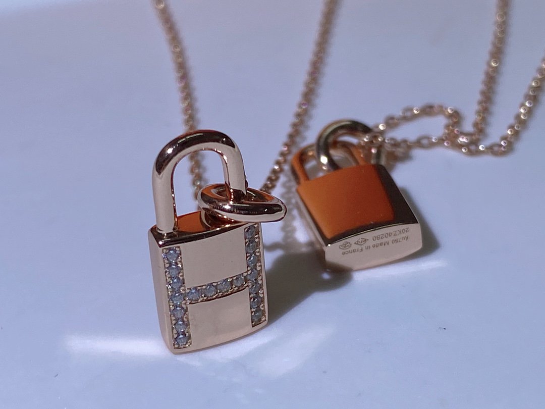 [Shinejoy]HM ADVANCED NICHE LOCK HEAD NECKLACE DIAMONDS