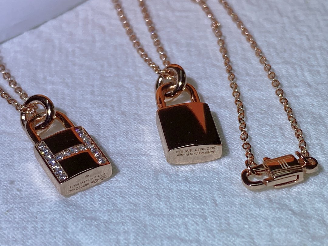 [Shinejoy]HM ADVANCED NICHE LOCK HEAD NECKLACE DIAMONDS