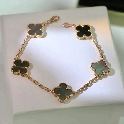 [Shinejoy] CLOVER 5 MOTIF GRAY MOP BRACELET COLLECTION