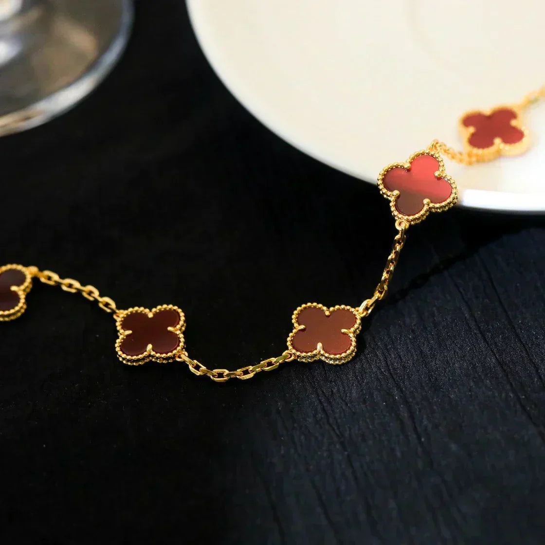 [Shinejoy] CLOVER 5 MOTIF RED CORNELIAN BRACELET COLLECTION
