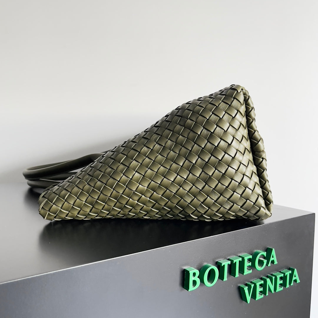 BOTTEGA VENETA GRAND SAC CABAT 25S 51 EN CUIR DE VEAU VERT ARMÉE ET ACCESSOIRES DORÉS