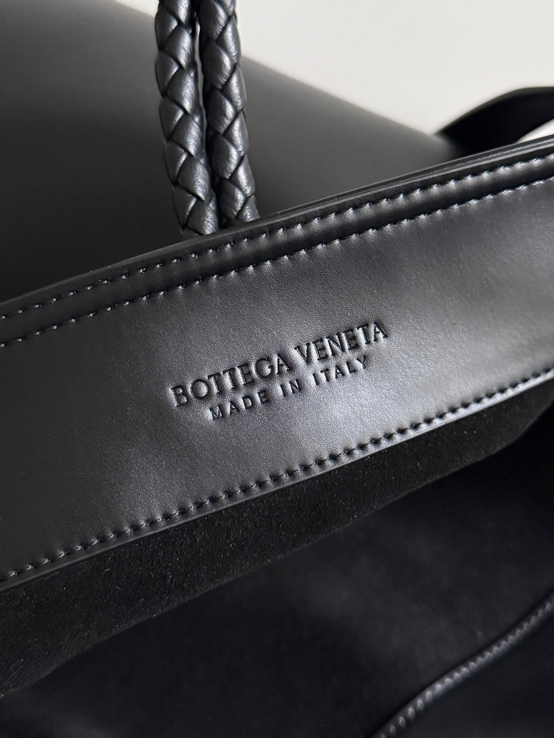BOTTEGA VENETA 25S MEDIUM LIBERTA 22 EN CUIR DE VEAU NOIR QUINCAILLERIE DORÉE