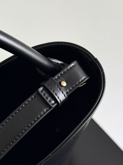 BOTTEGA VENETA 25S MEDIUM LIBERTA 22 EN CUIR DE VEAU NOIR QUINCAILLERIE DORÉE