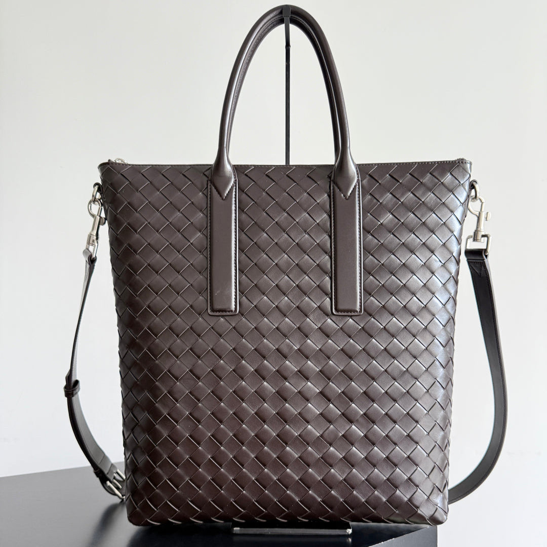 BOTTEGA VENETA 25S ANDIAMO GRAND INTRECCIATO 39 EN CUIR DE VEAU MARRON FONCÉ