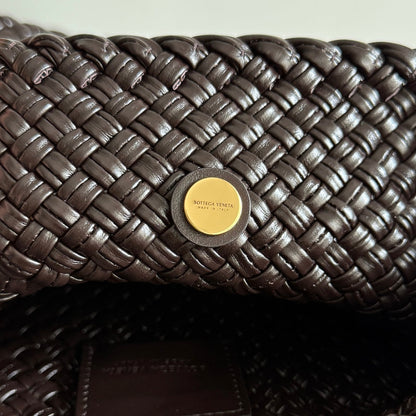 SAC TOSCA BOTTEGA VENETA 25S EN CUIR DE VEAU MARRON FONCÉ MATÉRIEL DORÉ