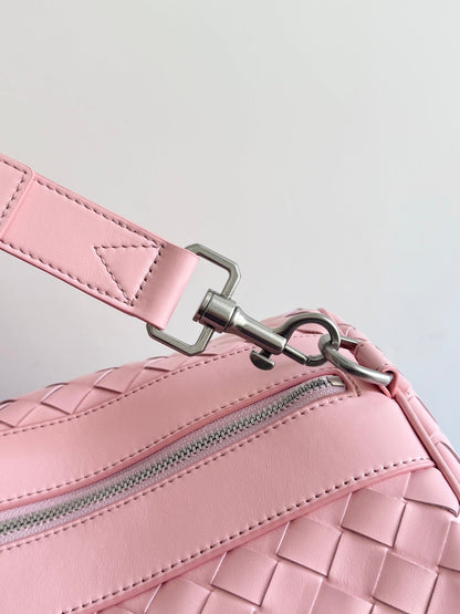 BOTTEGA VENETA 25S INTRECCIATO CABIN DUFFLE 55 EN CUIR DE VEAU ROSE PÂLE