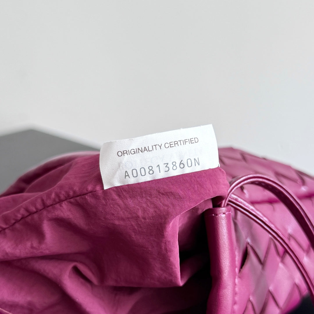 BOTTEGA VENETA 25S PETIT DUSTBAG 21 EN AGNEAU ROSE FONCÉ