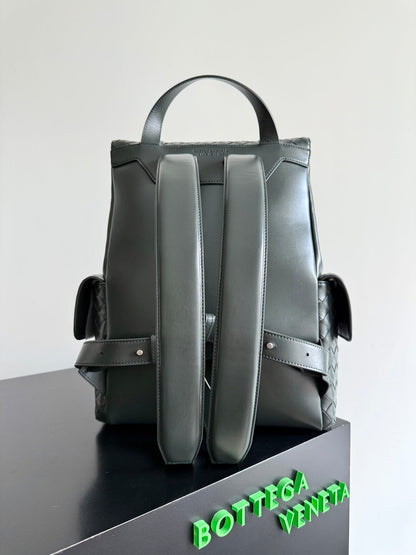 SAC À DOS RENTRÉE SCOLAIRE 25S BOTTEGA VENETA 39 EN CUIR DE VEAU GRIS-VERT SOURD