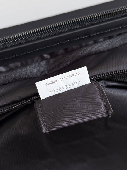 BOTTEGA VENETA VALISE CABINE 25S ODYSSEY EN CUIR DE VEAU OLIVE À MOTIF INTRECCIATO 3D