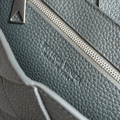 BOTTEGA VENETA 25S DIAGO 22 EN CUIR DE VEAU GRIS ACIER QUINCAILLERIE ARGENTÉE