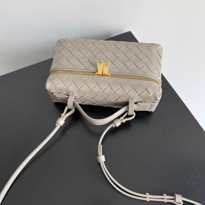 BOTTEGA VENETA 25S BANG BANG 22 EN CUIR DE VEAU INTRECCIATO GRIS CHAUD MÉTAL DORÉ