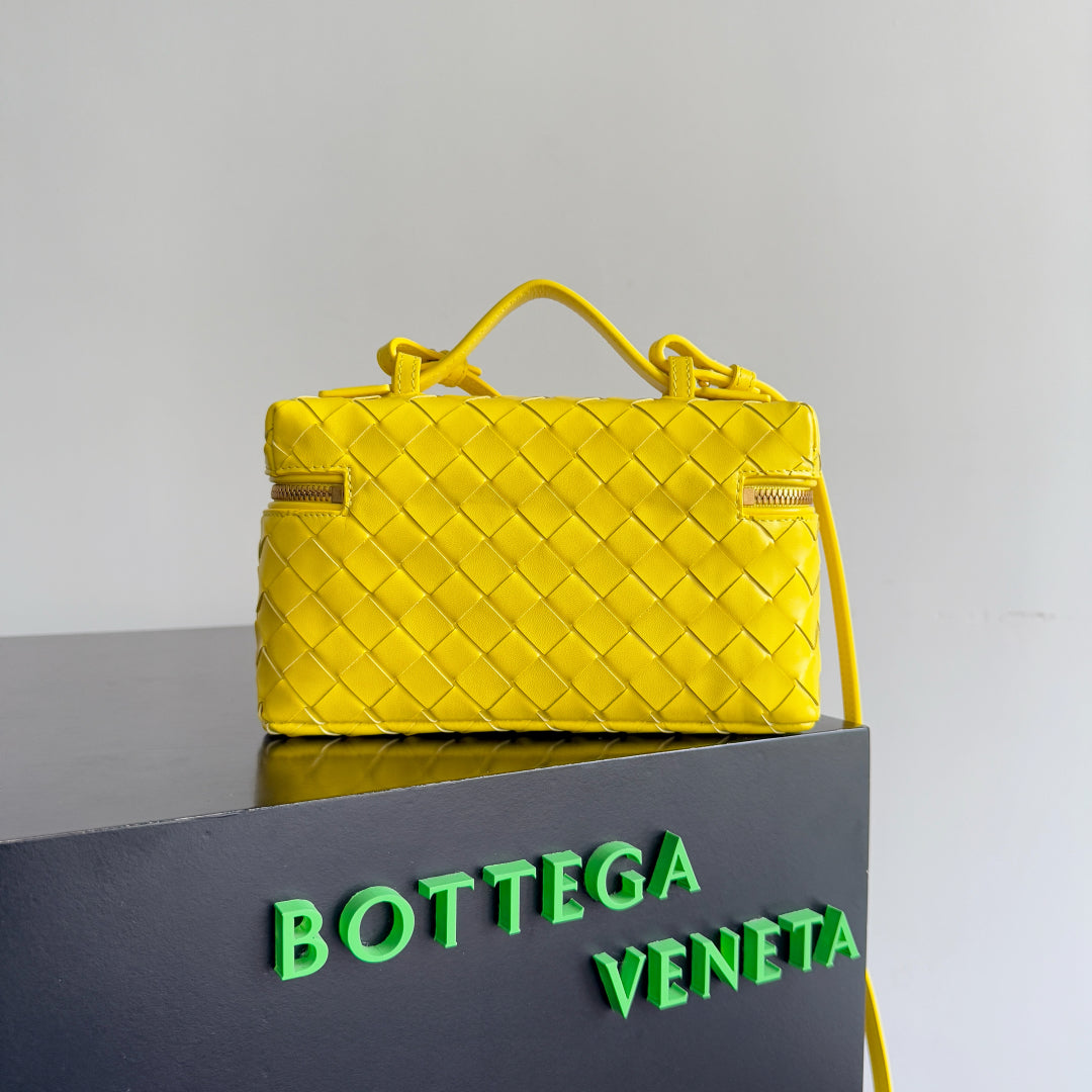 BOTTEGA VENETA 25S BANG BANG 22 EN CUIR DE VEAU INTRECCIATO JAUNE CITRON QUINCAILLERIE DORÉE