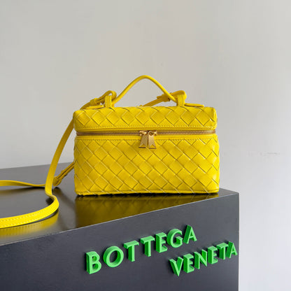 BOTTEGA VENETA 25S BANG BANG 22 EN CUIR DE VEAU INTRECCIATO JAUNE CITRON QUINCAILLERIE DORÉE