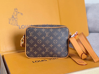 LV 25S TROCADERO MEDIUM MESSENGER BAG 25 IN BROWN MONOGRAM CANVAS GOLD HARDWARE