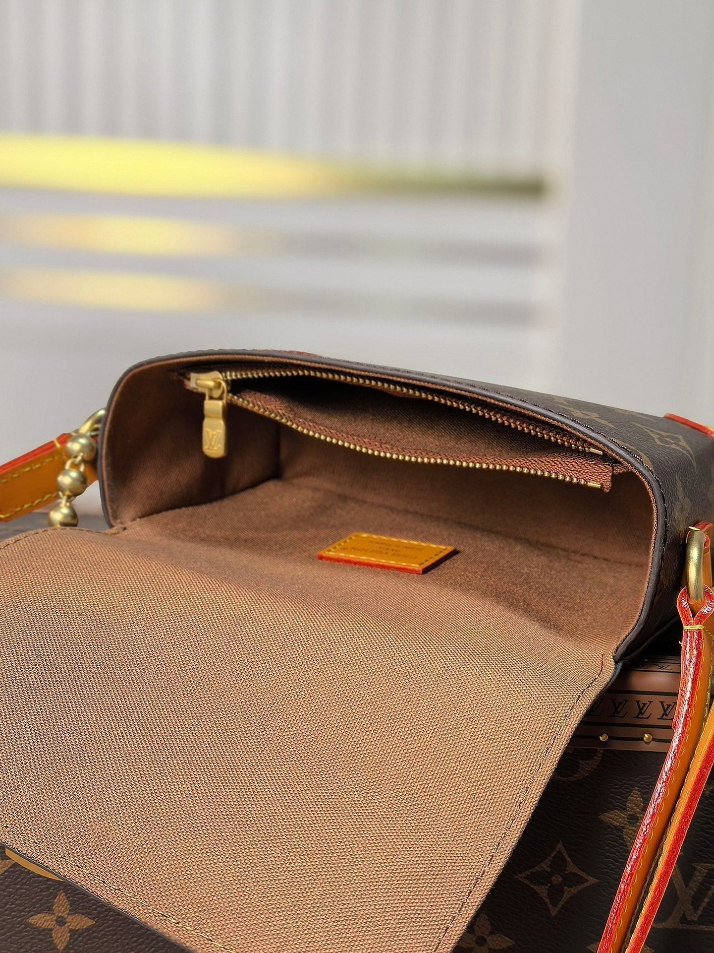 LV 25S MINI STEAMER 18 IN DARK BROWN CANVAS MONOGRAM GOLD HARDWARE