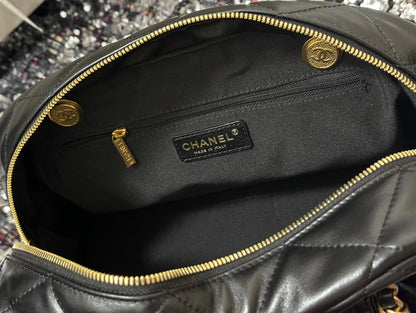 SAC BOWLING 33 EN AGNEAU SOUPLE NOIR MÉTALLERIE DORÉE
