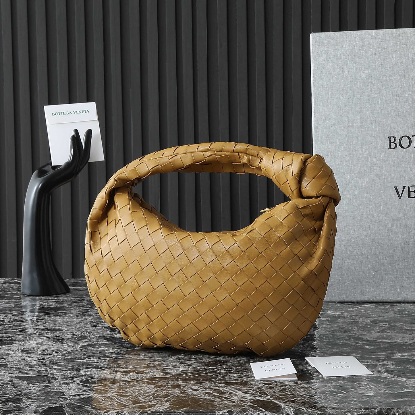 BOTTEGA VENETA 25S MINI JODIE 36 EN CUIR DE VEAU BRONZE CHAUD MATÉRIEL DORÉ
