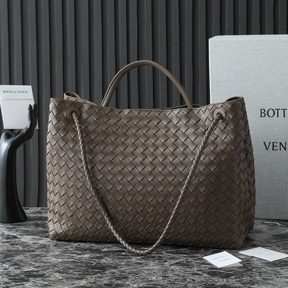 BOTTEGA VENETA 25S GRAND SAC ANDIAMO 42 EN CUIR DE VEAU MARRON FONCÉ AVEC QUINCAILLERIE DORÉE