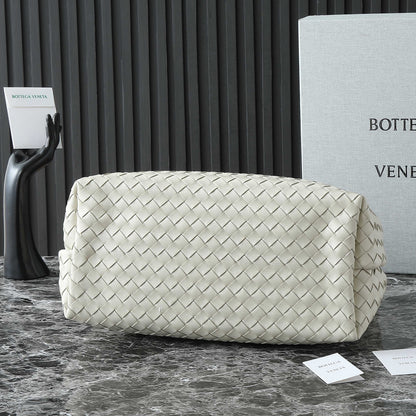 BOTTEGA VENETA 25S GRAND SAC ANDIAMO 42 EN CUIR DE VEAU IVOIRE AVEC ACCESSOIRES DORÉS