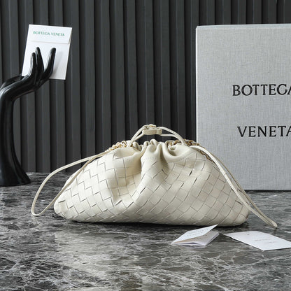BOTTEGA VENETA 25S DUSTBAG NOTTE 33 EN CUIR DE VEAU IVOIRE, ACCASTILLAGE DORÉ