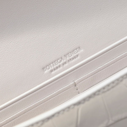 BV Long Clutch Andiamo 31 Cuir de veau crocodile blanc Ghw