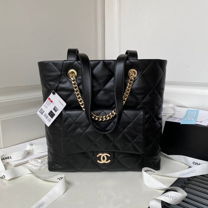 23P Hobo Shopping Cuir de veau noir Détails dorés