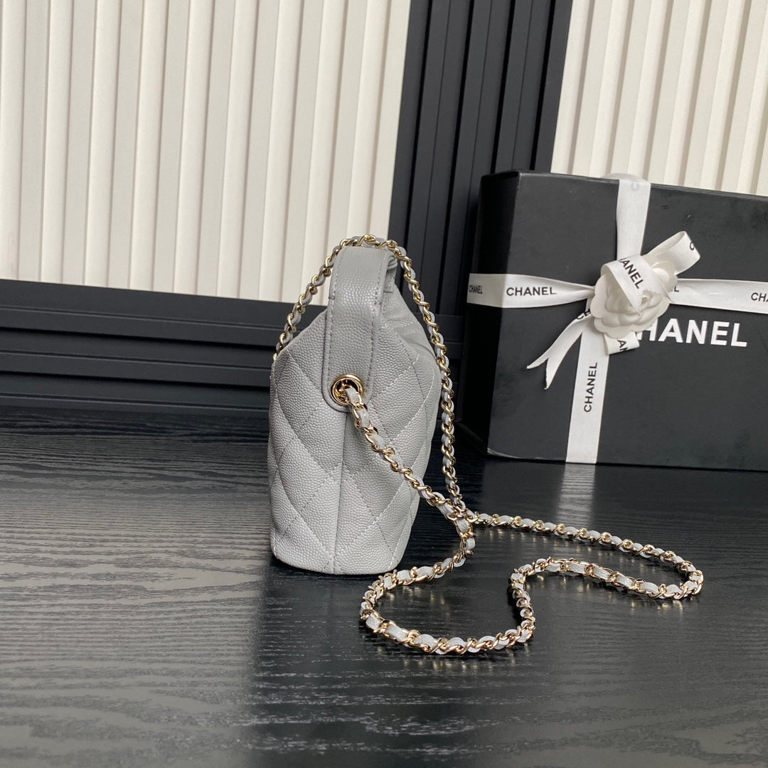 SAC HOBO 21 EN CUIR DE VEAU GRAINÉ RHINO GRAY, FINITIONS DORÉES