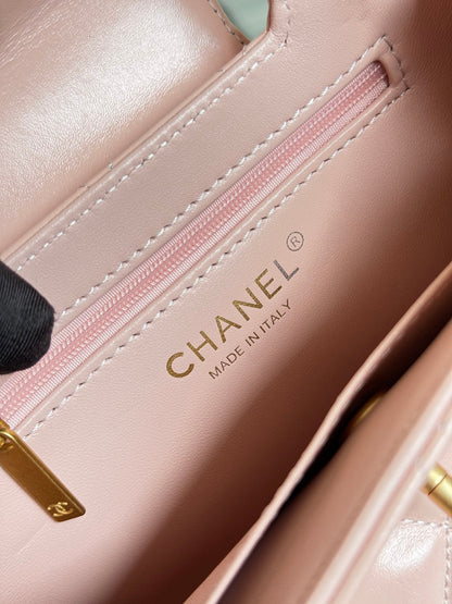 SAC CABAS KELLY 19 EN CUIR DE VEAU ROSE PÂLE AVEC ACCASTILLAGE DORÉ