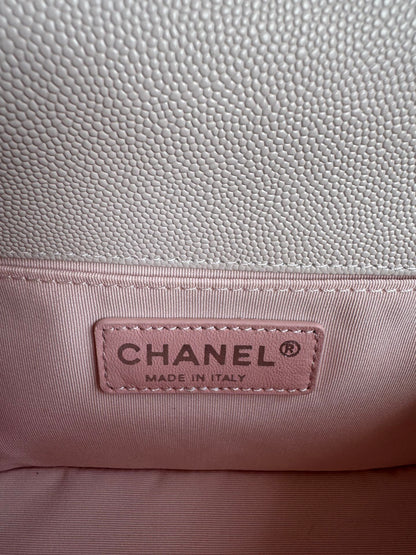 SAC BOY MEDIUM 25 EN CUIR DE VEAU NU ROSE