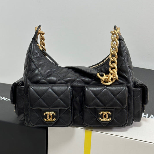 SAC HOBO CARGO MATELASSÉ 31 EN CUIR DE VEAU NOIR CHAÎNE DORÉE