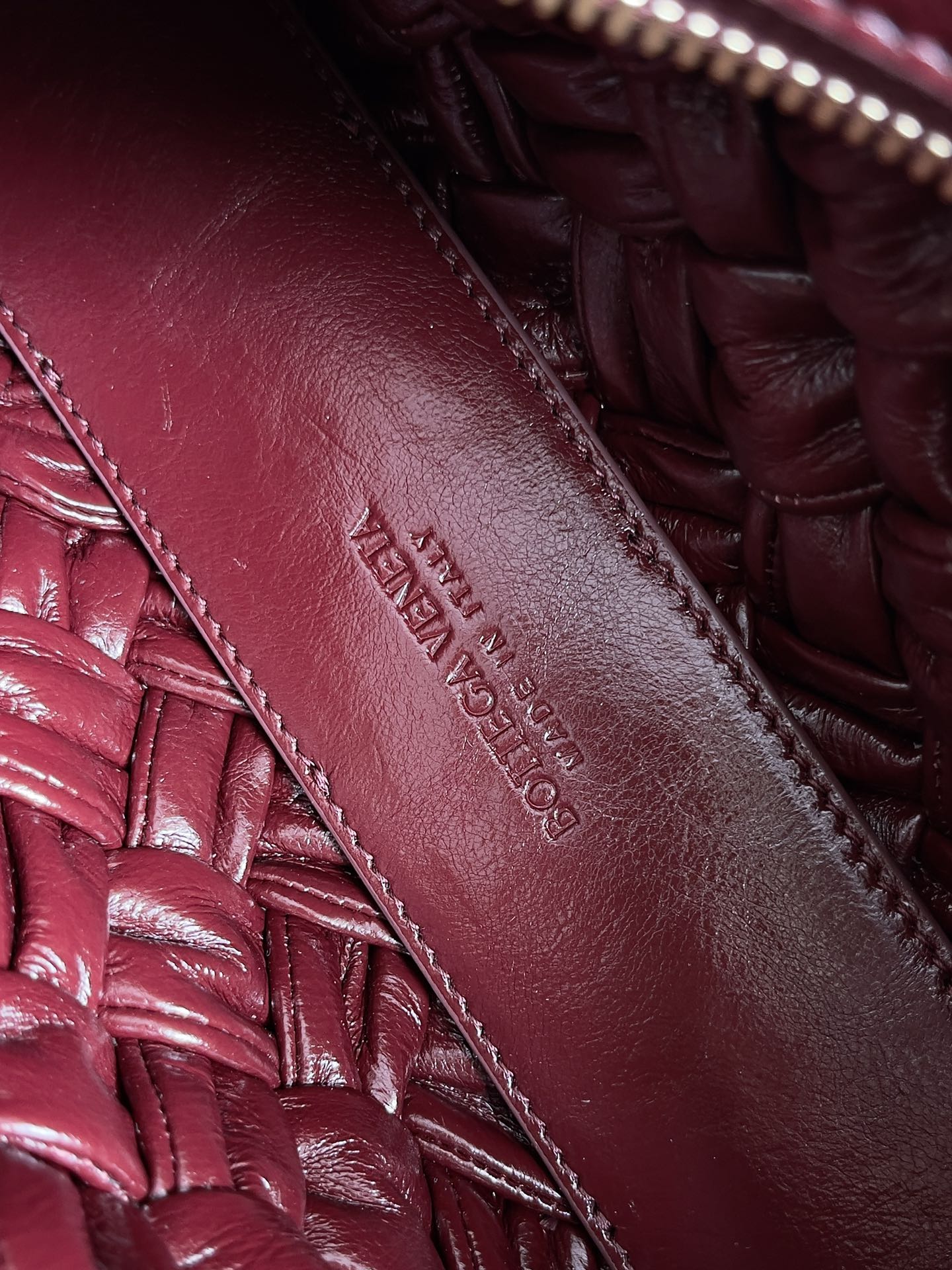 POCHETTE KELIMERO CHA-CHA 28.5 EN AGNEAU BORDEAUX