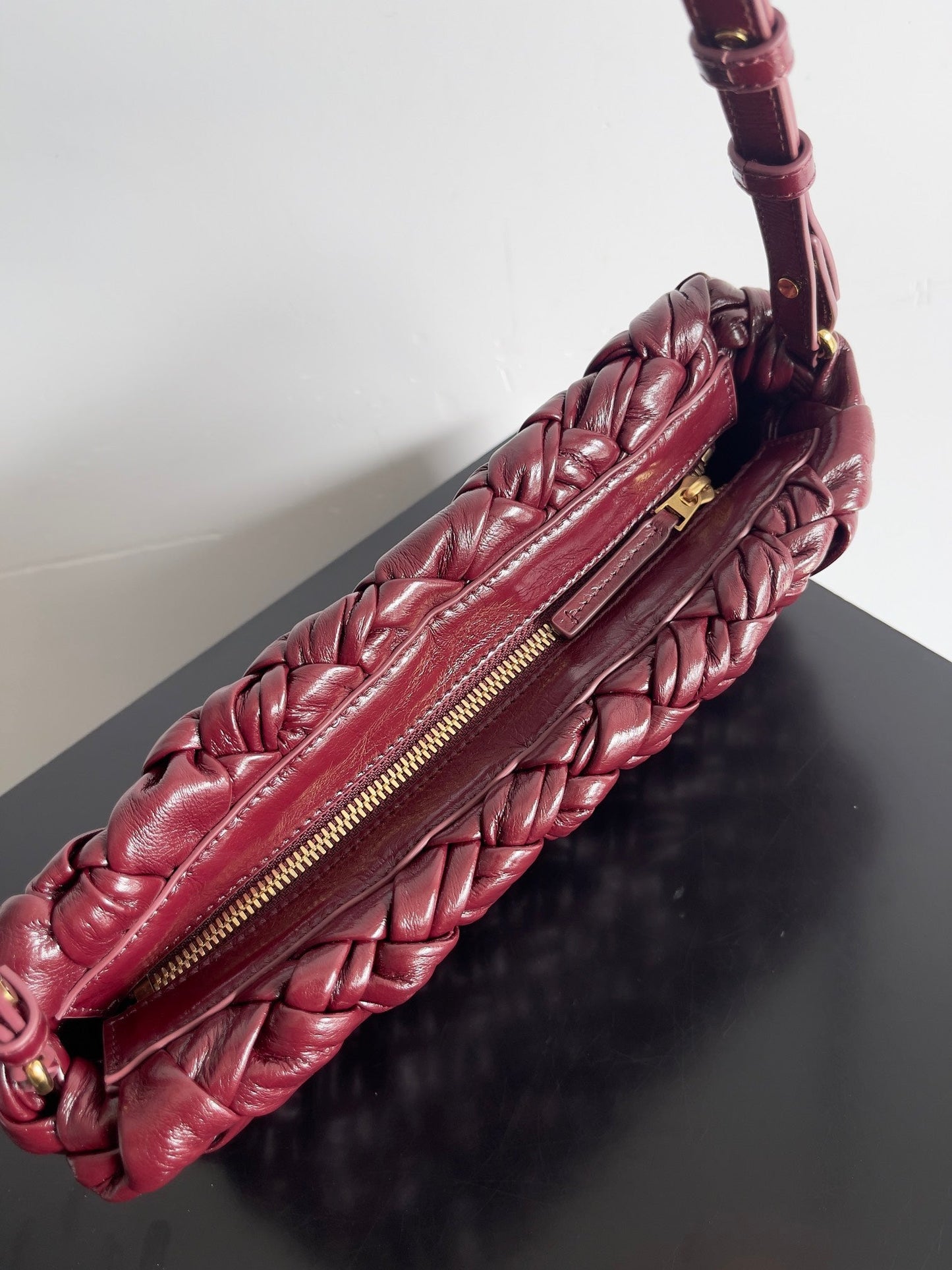 POCHETTE KELIMERO CHA-CHA 28.5 EN AGNEAU BORDEAUX