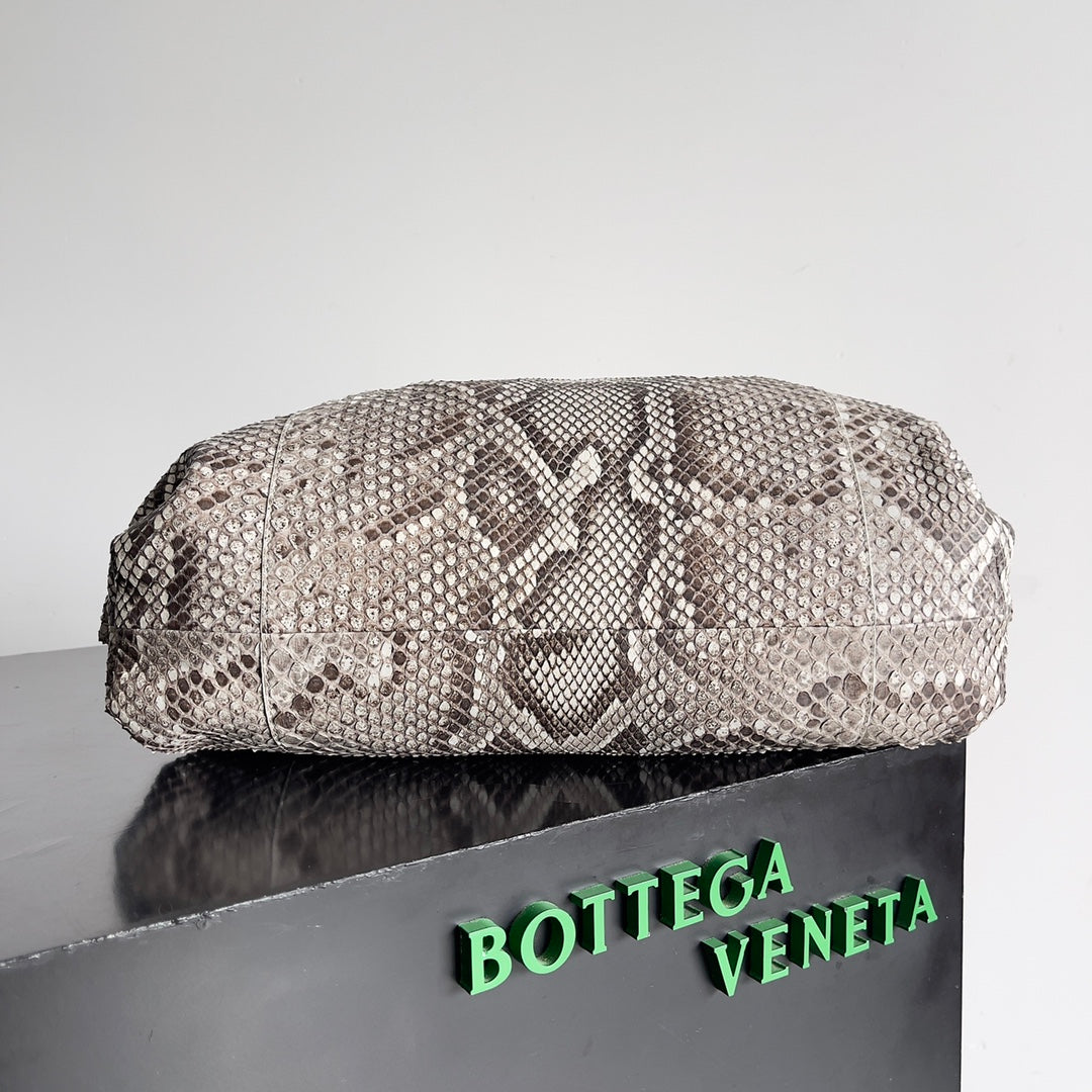 POCHETTE CLUTCH 38 EN CUIR DE VEAU À MOTIF SERPENT