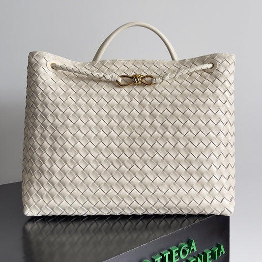 GRAND SAC CABAS ANDIAMO 45 EN AGNEAU BLANC CASSÉ