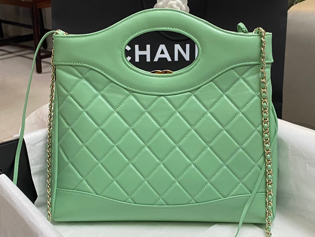 SAC SHOPPING CC SMALL 30 EN CUIR DE VEAU VERT MENTHE