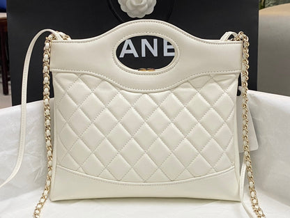 SAC SHOPPING CC MINI 23 EN CUIR DE VEAU BLANC