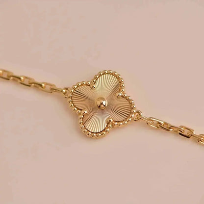 [Shinejoy] CLOVER 5 MOTIF LASER BRACELET COLLECTION