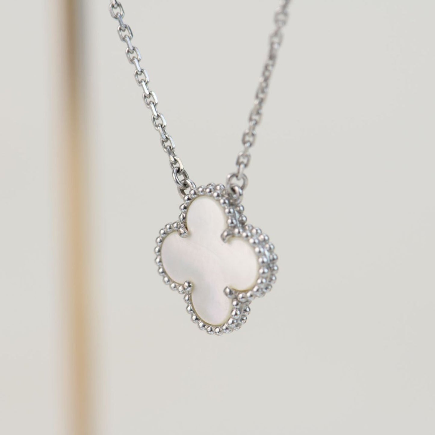 [Shinejoy]CLOVER  15MM WHITE MOTHER-OF-PEARL SILVER