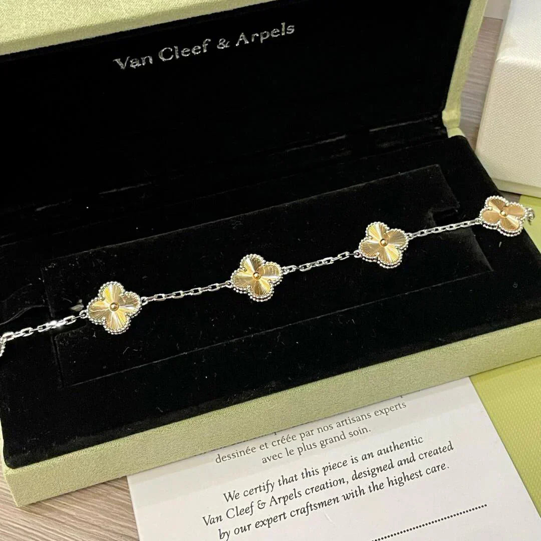 [Shinejoy] CLOVER 5 MOTIF LASER BRACELET COLLECTION