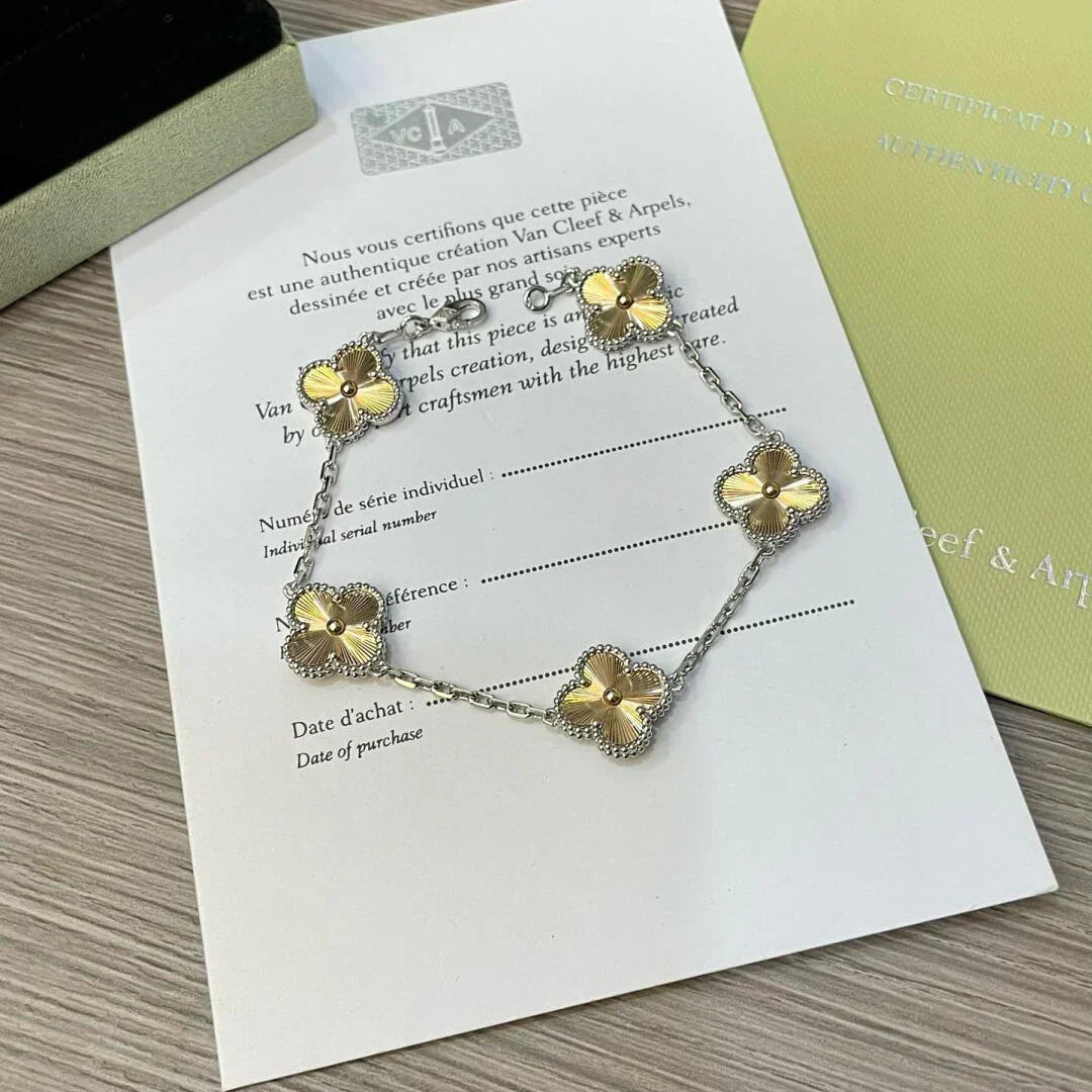[Shinejoy] CLOVER 5 MOTIF LASER BRACELET COLLECTION