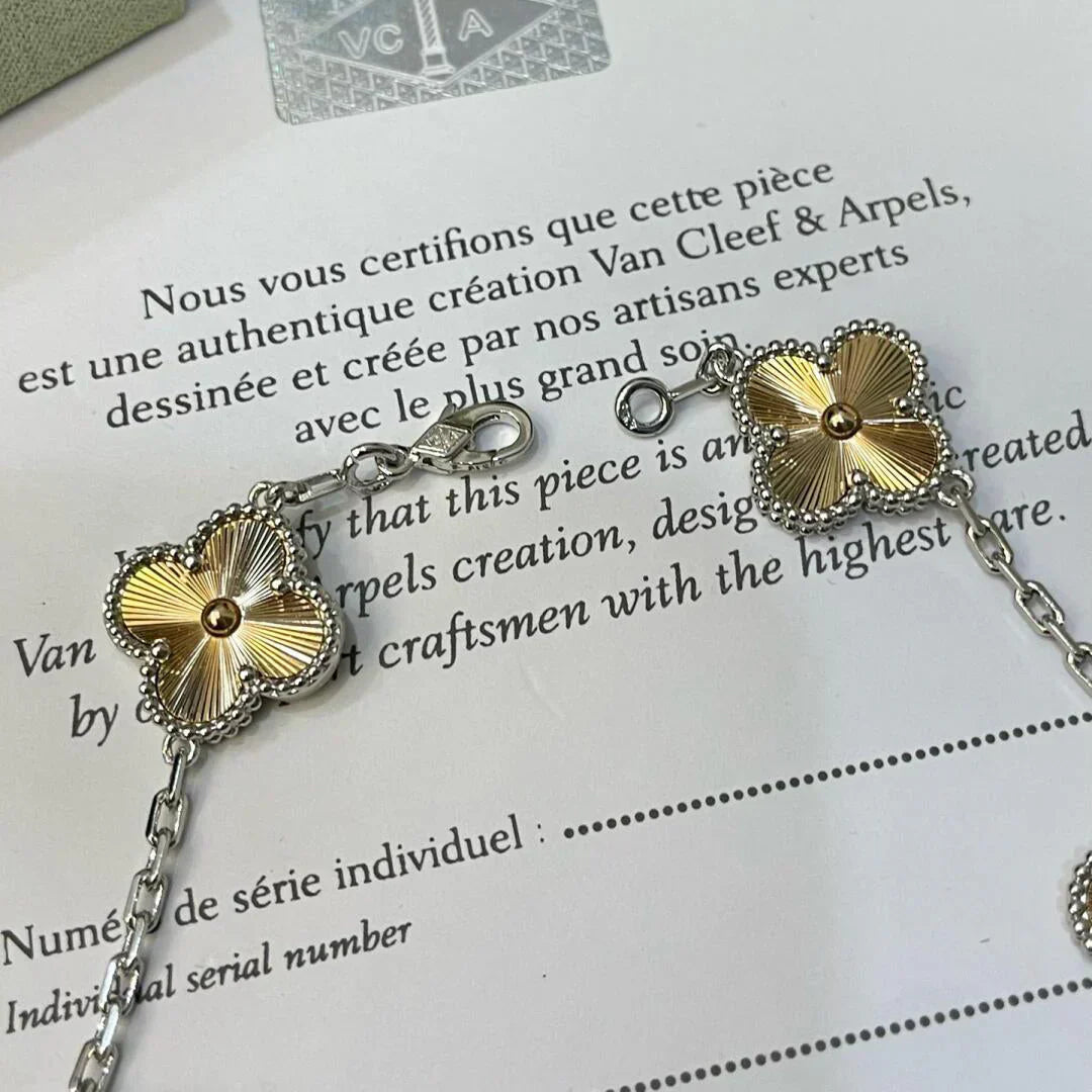 [Shinejoy] CLOVER 5 MOTIF LASER BRACELET COLLECTION