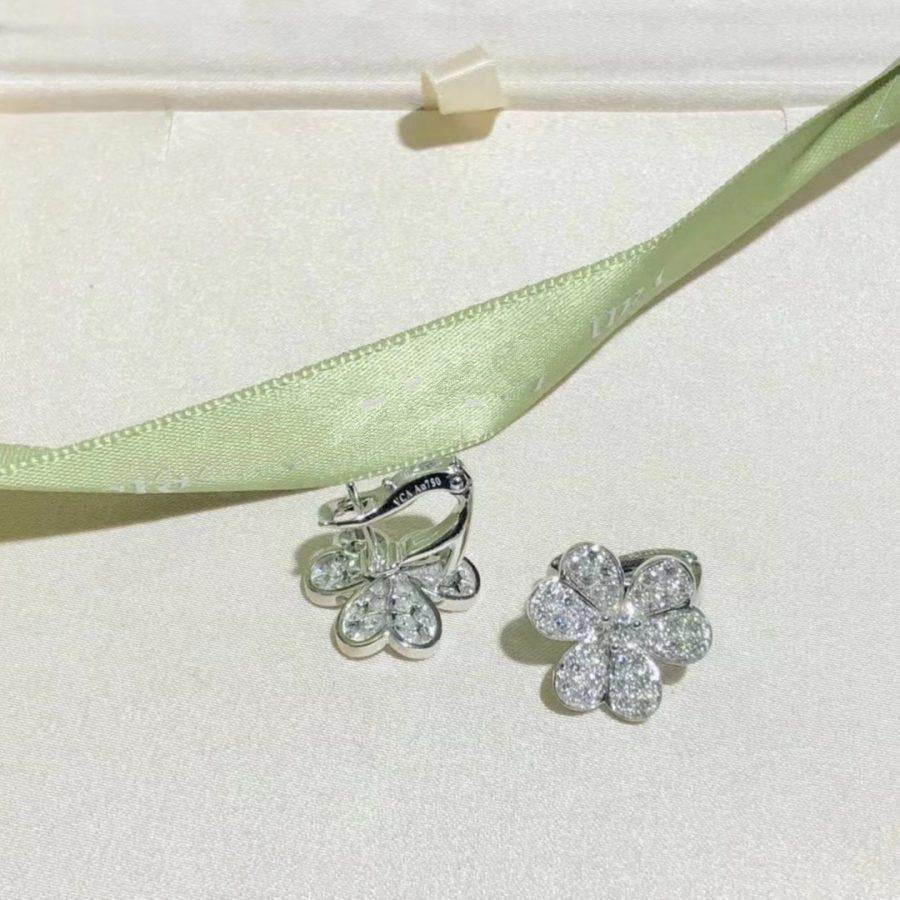 [Shinejoy]FRIVOLE SILVER FLOWER DIAMOND EARRINGS