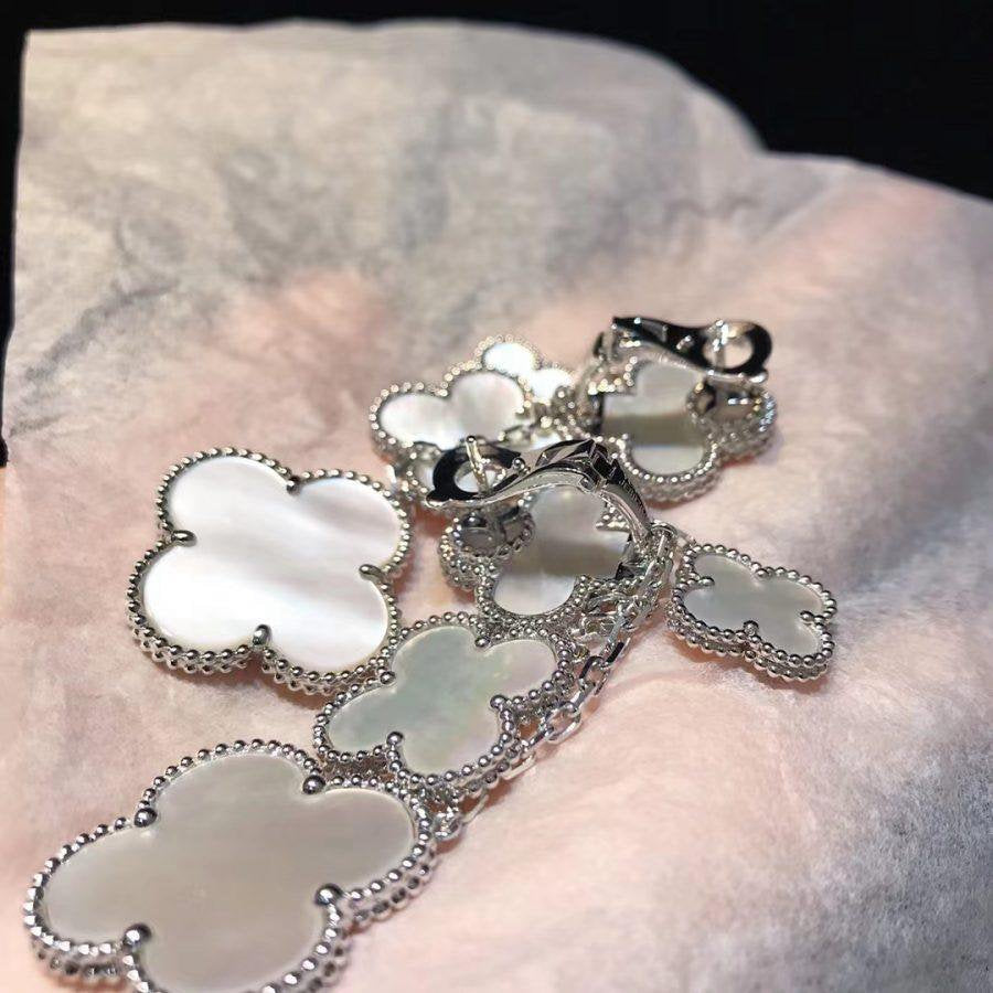 [Shinejoy]CLOVER EARRINGS WHITE MOP 4 MOTIFS SILVER