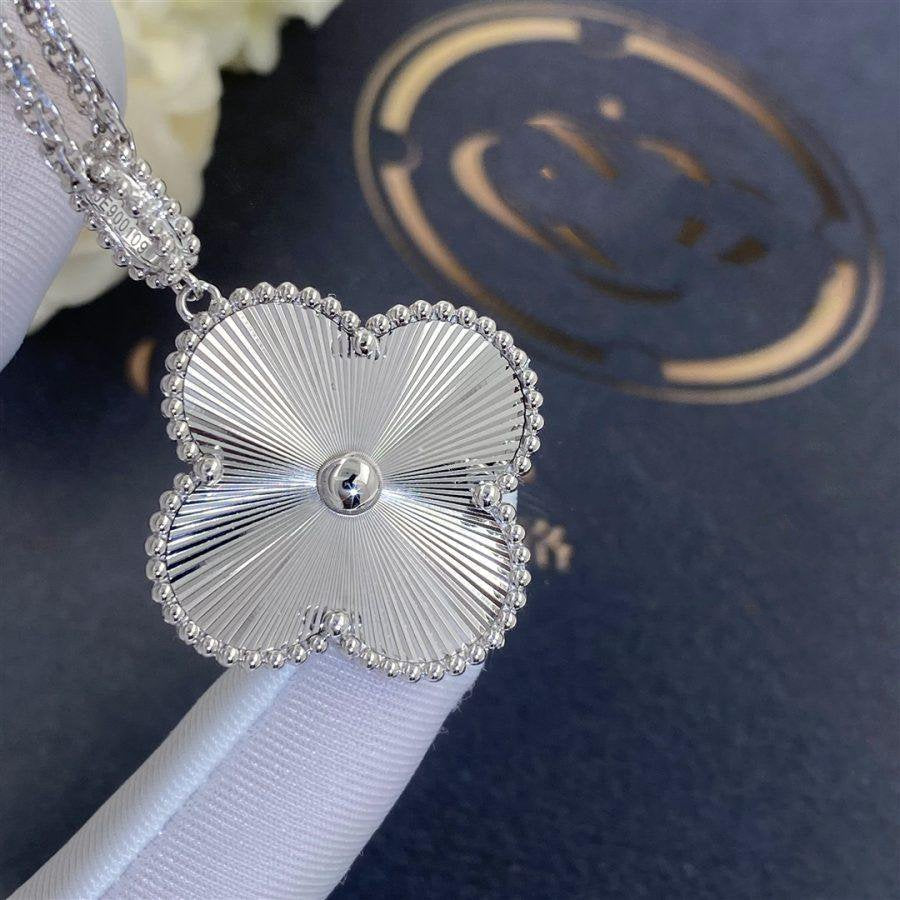[Shinejoy]CLOVER 25MM SILVER BIG CLOVER NECKLACE