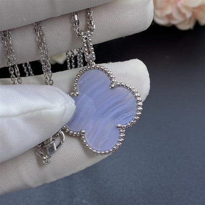 [Shinejoy]CLOVER SILVER CHALCEDONY BIG CLOVER NECKLACE