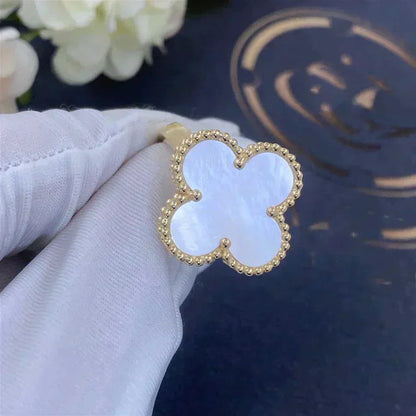 [Shinejoy]CLOVER WHITE MOP RING
