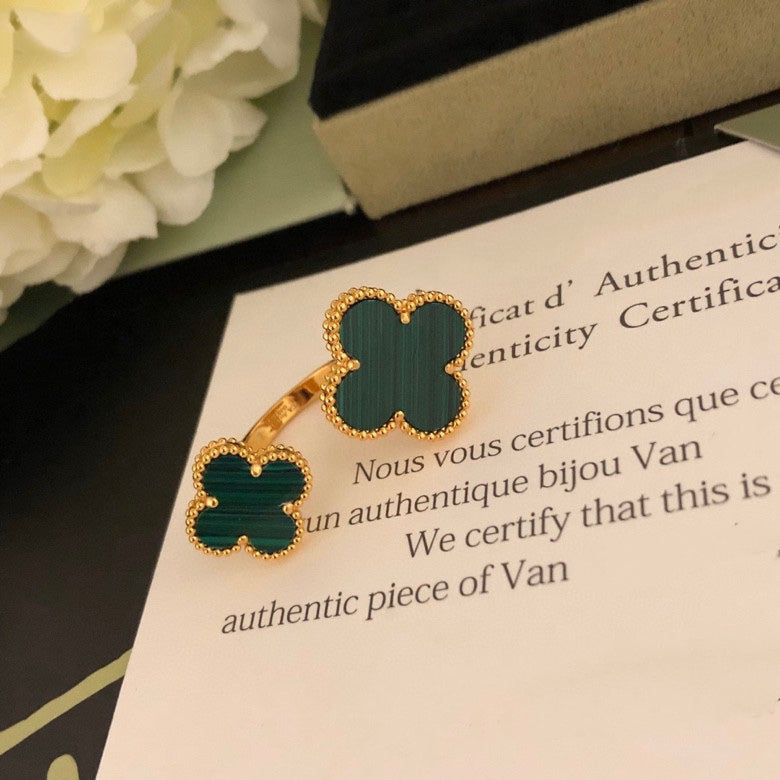 [Shinejoy]CLOVER BETWEEN THE FINGER RING
