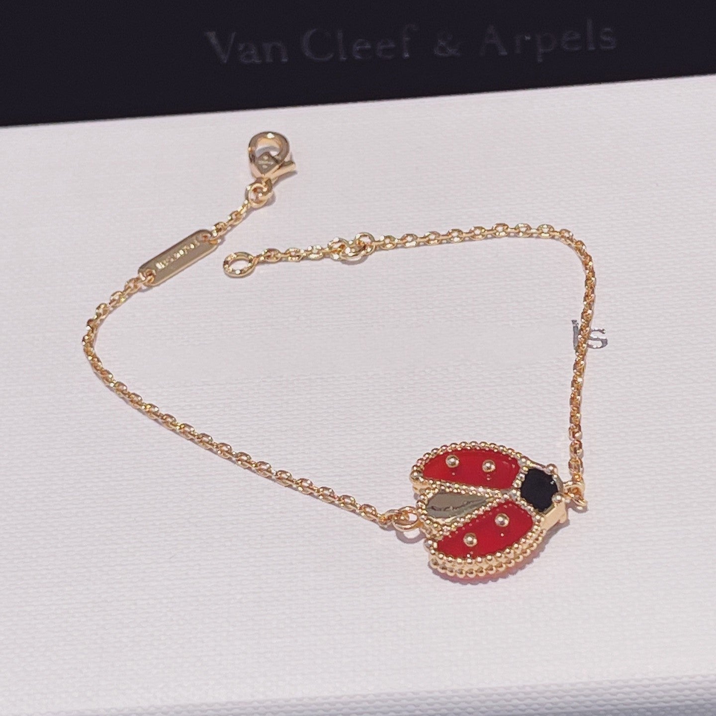 [Shinejoy]LUCKY SPRING 1 MOTIF PINK GOLD BRACELET